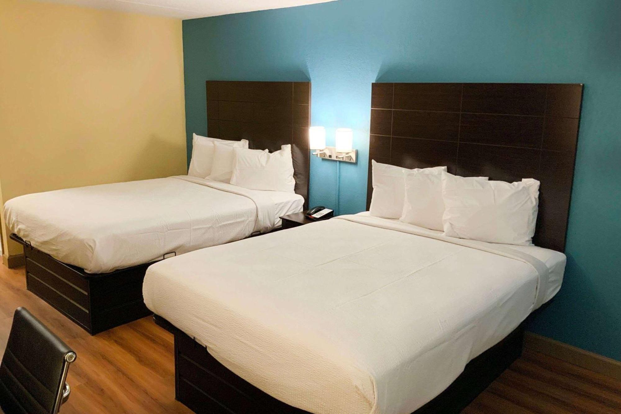 Days Inn By Wyndham Troy Il Dış mekan fotoğraf